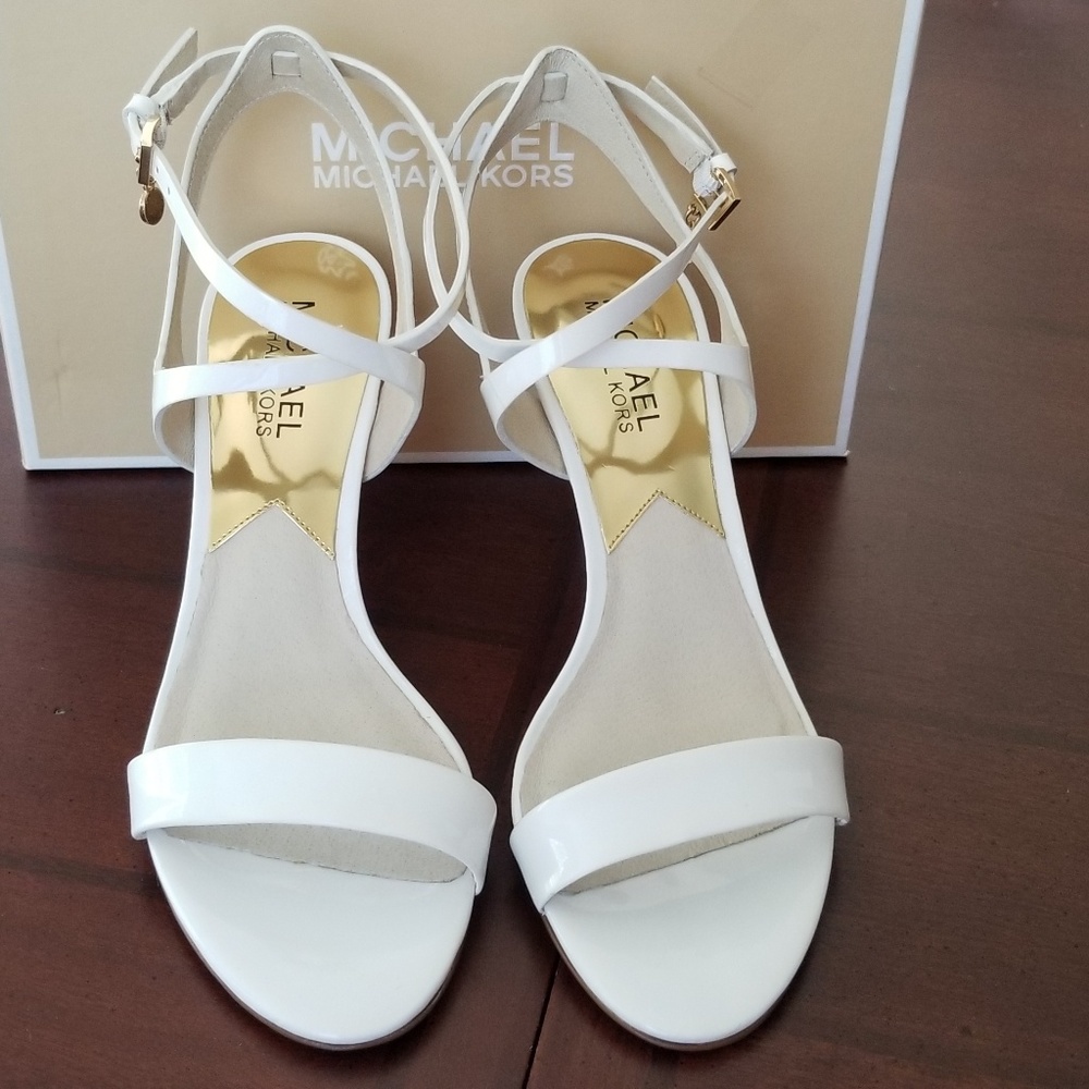 Brand New Michael Kors Kaylee MID